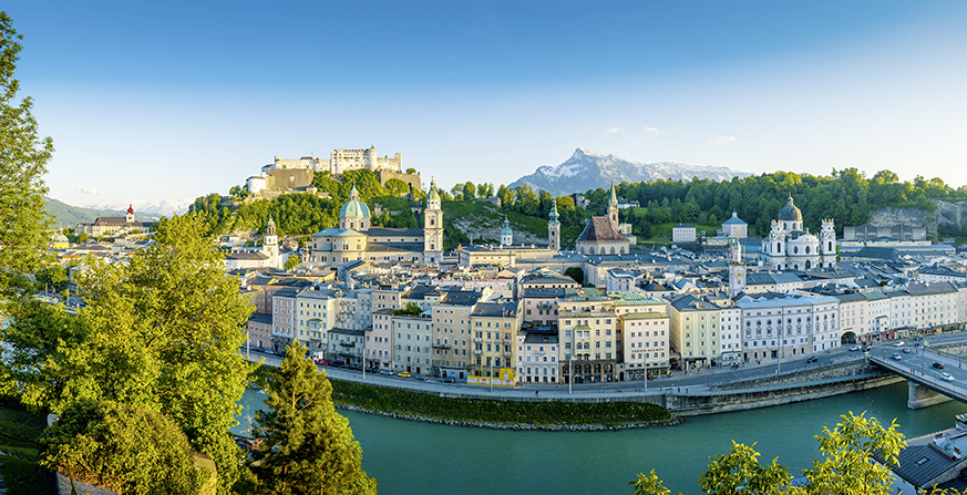 Sehenswürdigkeiten Salzburg, Blick vom Kapuzinerberg auf die Salzburger Altstadt und auf die Festung Hohensalzburg