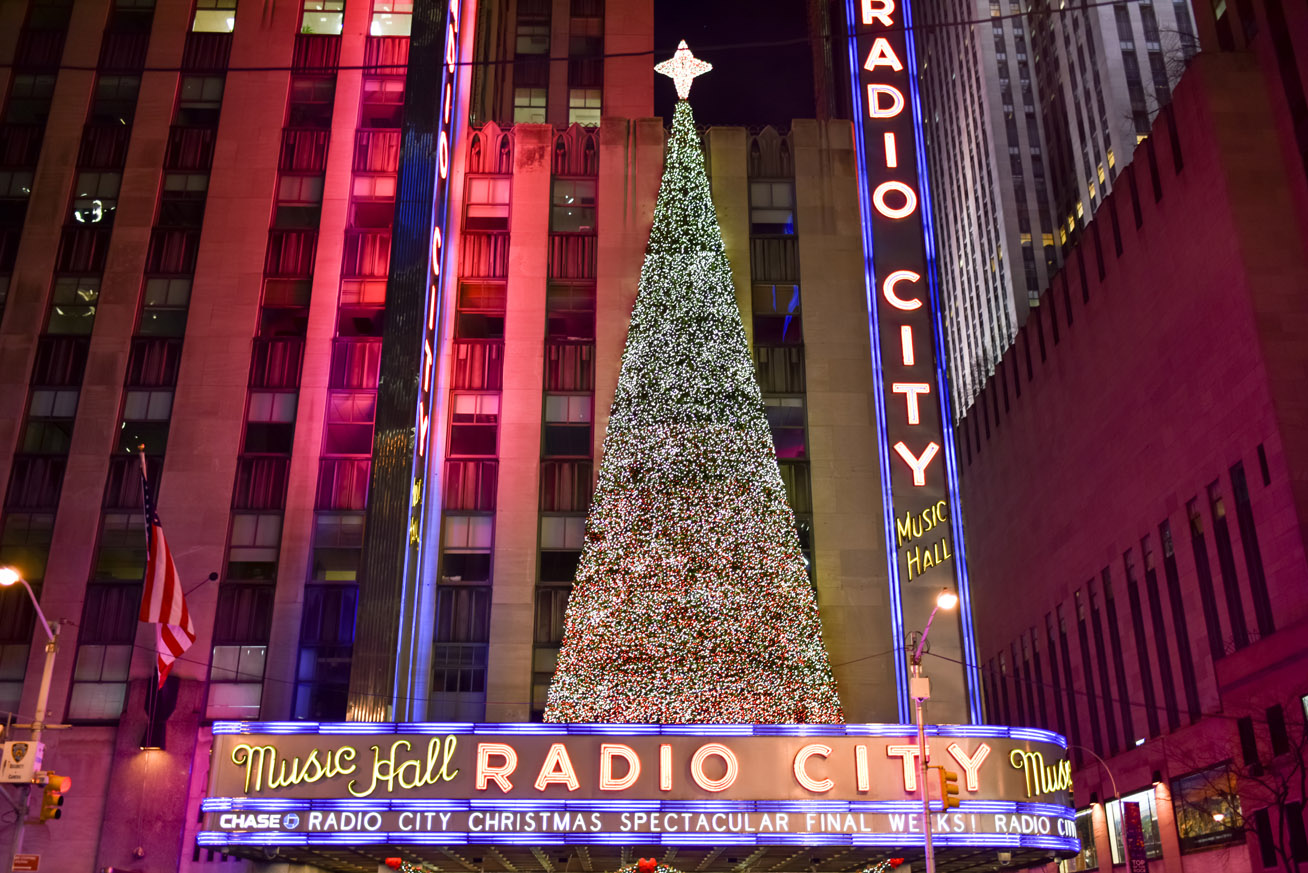 coverstory-christmas_03