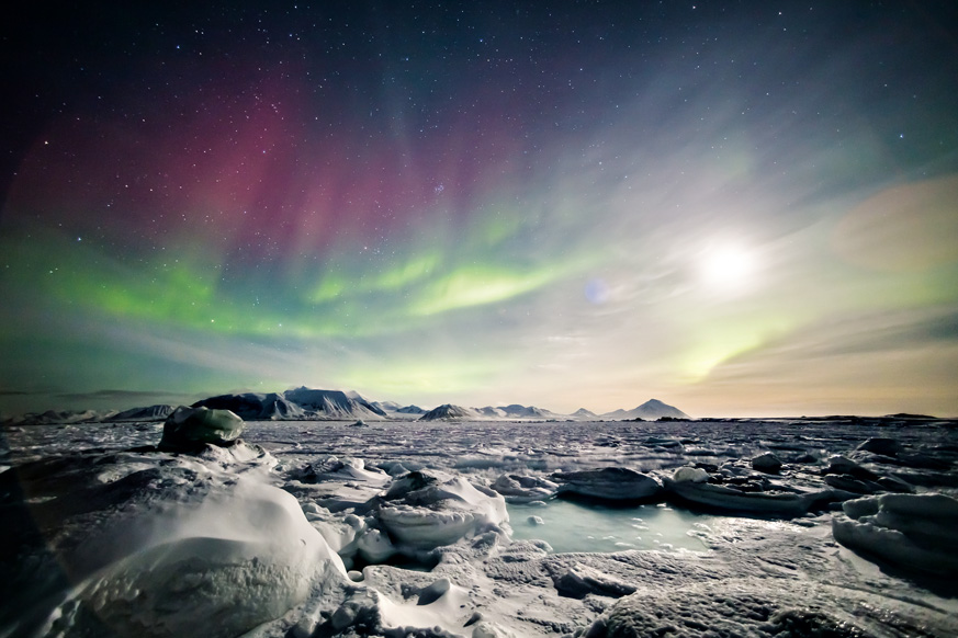 Fernweh_Northern-Lights-glacier_web