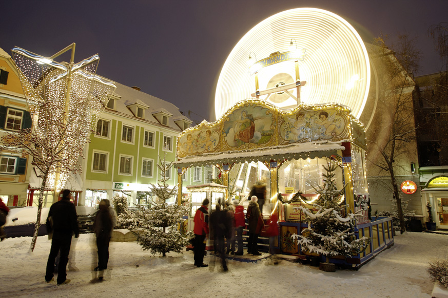 Fernweh_Nostalgie-Riesenard-am-Kinder-Adventmarkt-am-Kapistran-Pieller-Platz-(c)-Graz-Tourismus---Harry-Schiffer_web