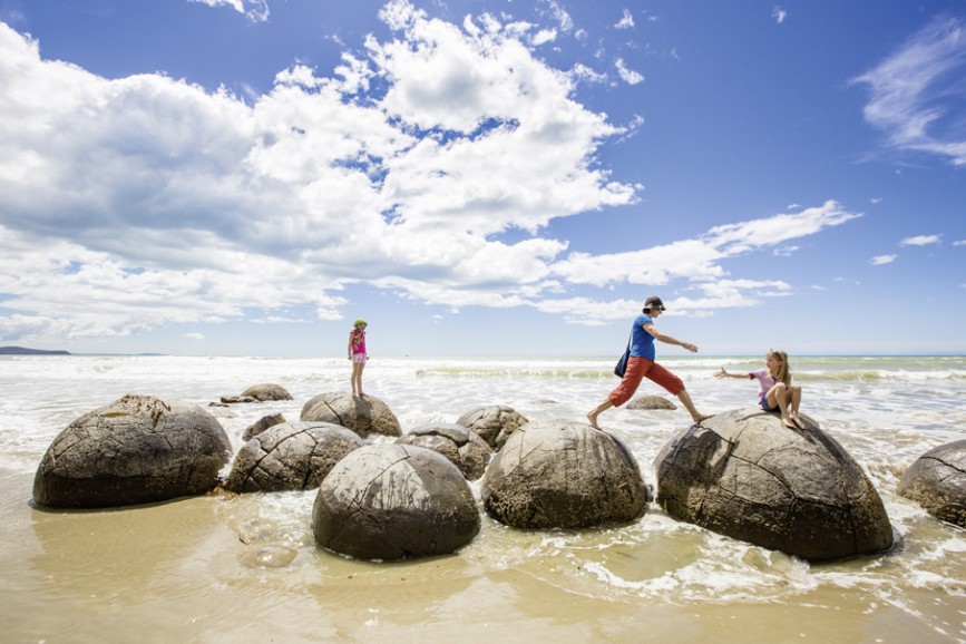 Wie sind diese Boulders am Strand von Moreaki entstanden? Es gibt nur Spekulationen.